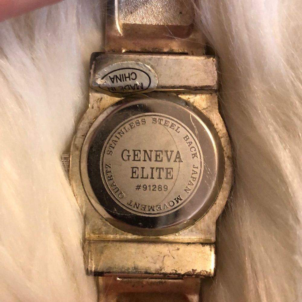 5 Geneva Ladies Watches Need Batteries - Picture 10 of 16